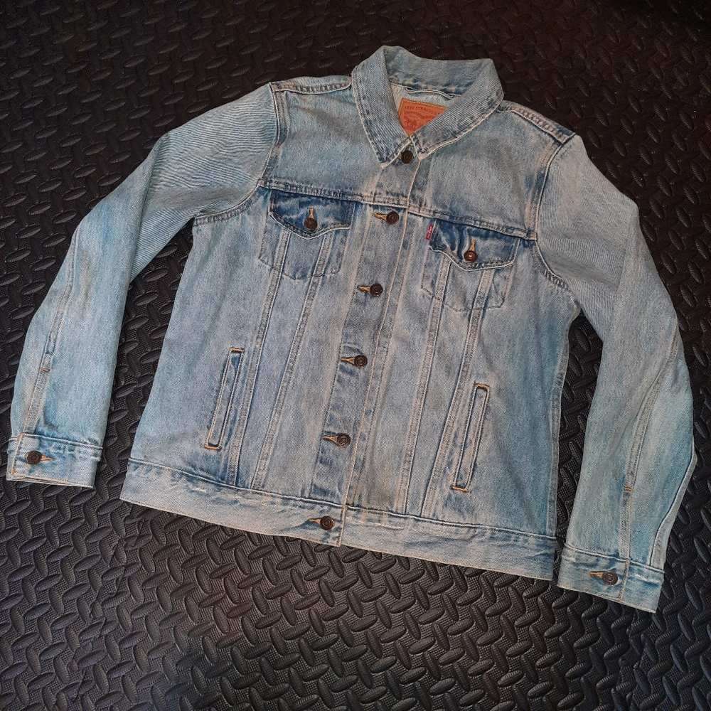 Levi's Light Blue Denim Jean Jacket